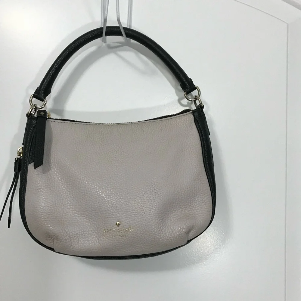 Kate Spade New York Jackson Street Mylie Hobo Crossbody Purse Handbag. EUC